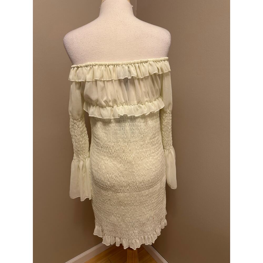 NWT Pretty Little Thing Plus Cream Chiffon Shired Bodycon Dress Sz UK 16/US 12 - Picture 5 of 8